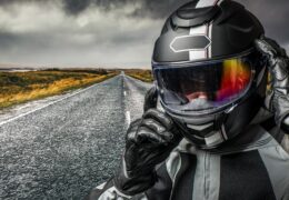 The Pros and Cons of Motorcycle Helmet Visors