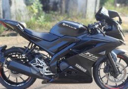 Yamaha R15 Review