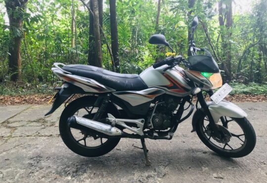 Bajaj Discover 125