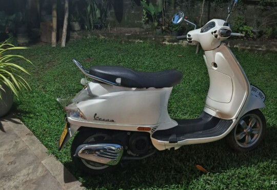 Vespa VXL 125