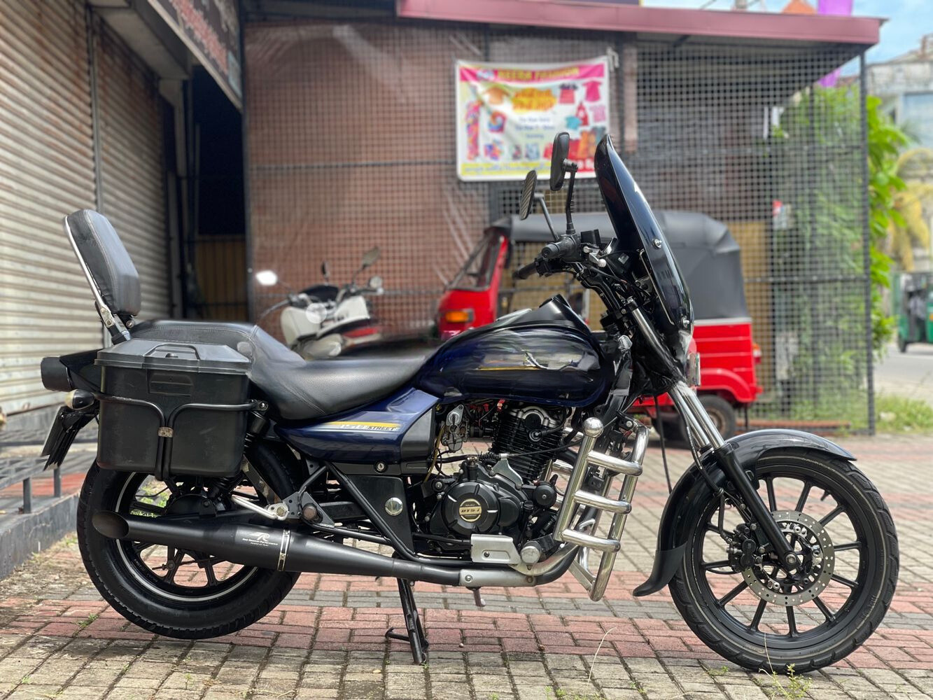 Bajaj Avenger 150 Review